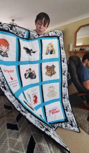 Photo of Paisley Ws quilt
