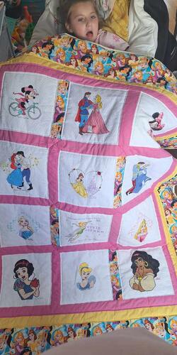 Photo of Vivie-Siennas quilt