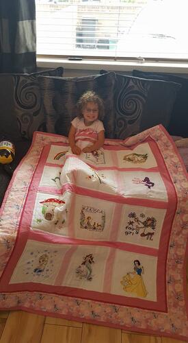 Photo of Skyla Bs quilt