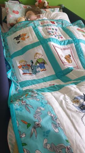Photo of Remi Hs quilt
