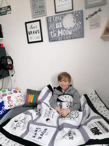 Photo of Charlie Bs quilt