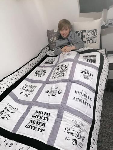 Photo of Charlie Bs quilt