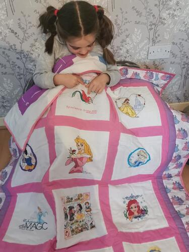 Photo of Isabellas quilt