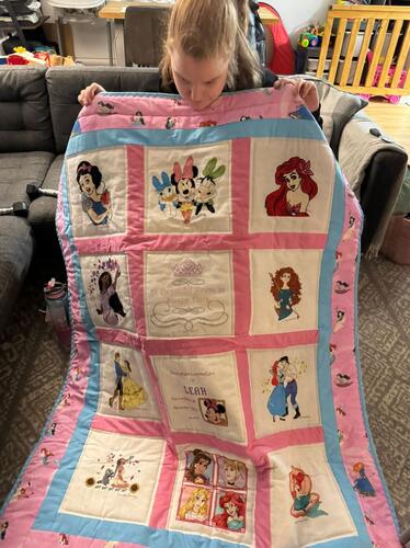 Photo of Leah Ss quilt