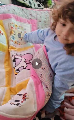 Photo of Isabelle Cs quilt