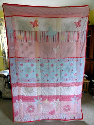 Photo of Laura Ws quilt